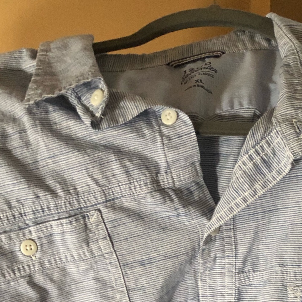 Izod shirt wore 2 times.